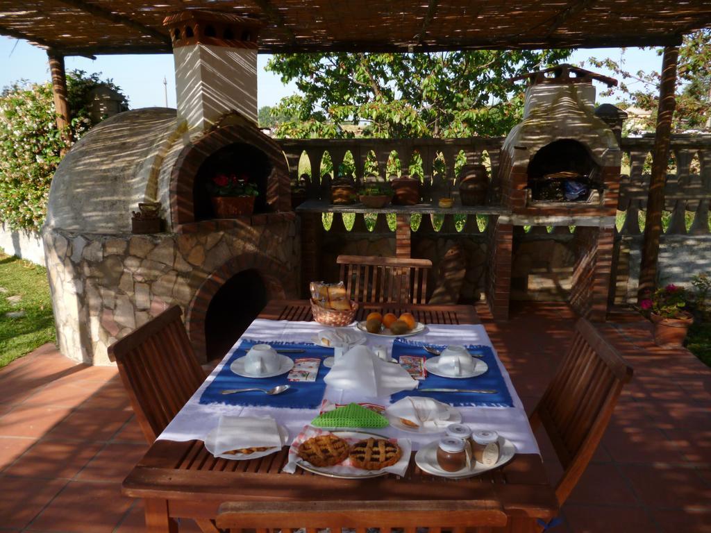 B&B La Taverna Dei Ciucci Foce del Sele Exterior foto